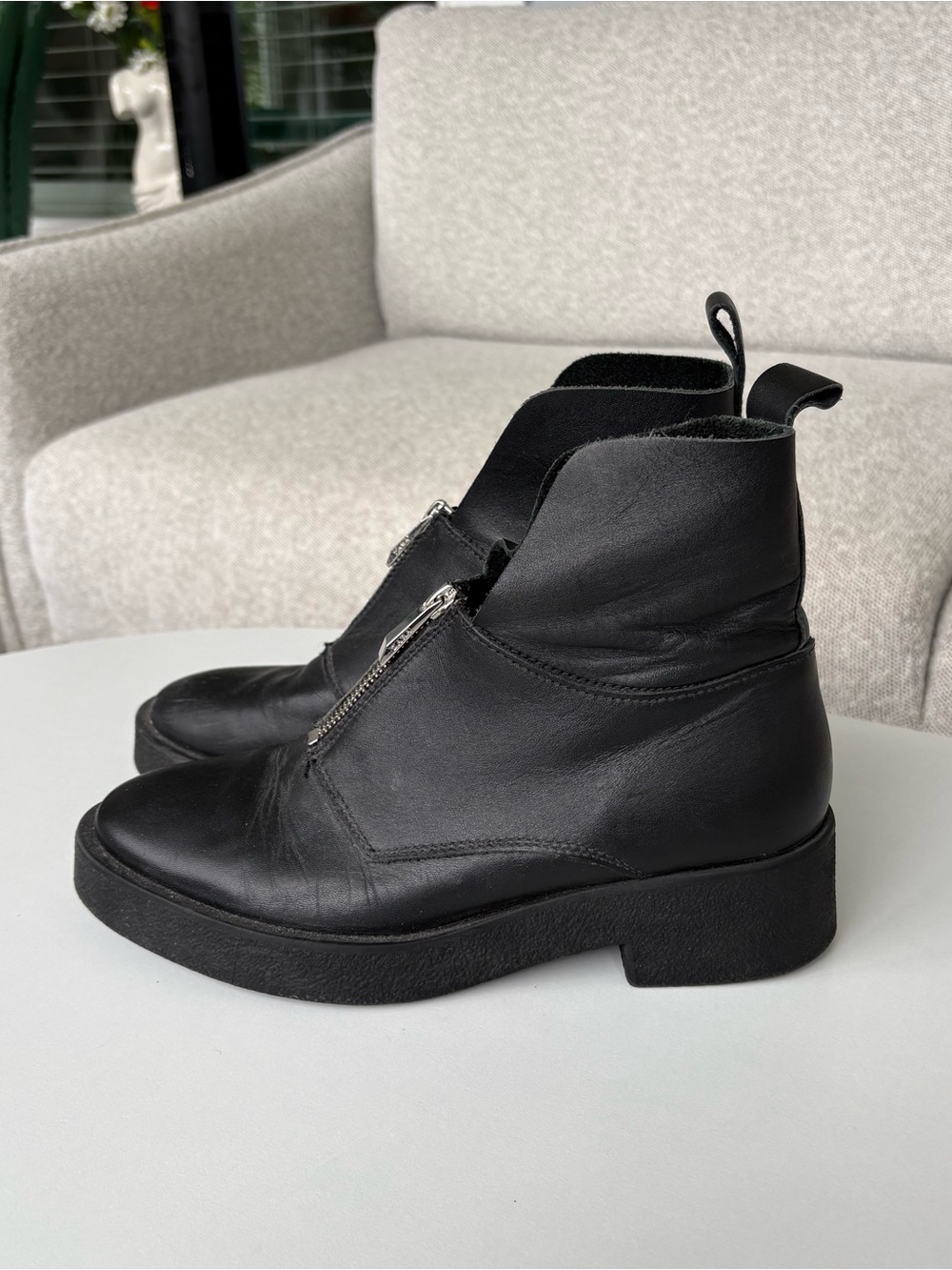 Zara Black Leather Zip-Front Ankle I Boots